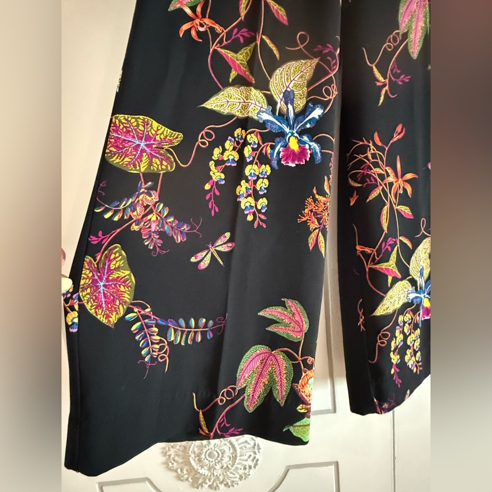 H&M Colorful Bright Floral Wide Leg Gaucho Cropped Pants - Picture 3 of 10